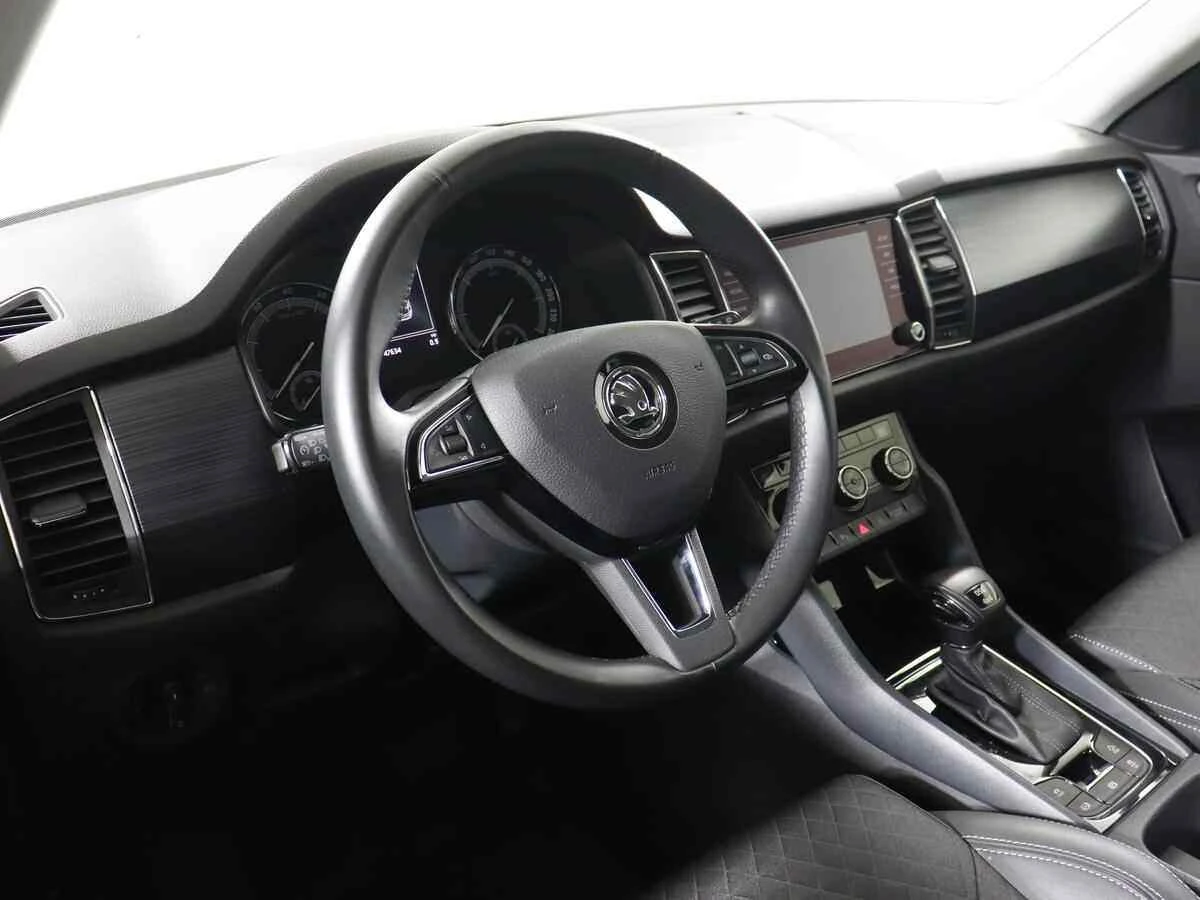 Skoda Kodiaq, Серый, 2018, Робот, 180 л.с., цена от 1 590 000 руб.