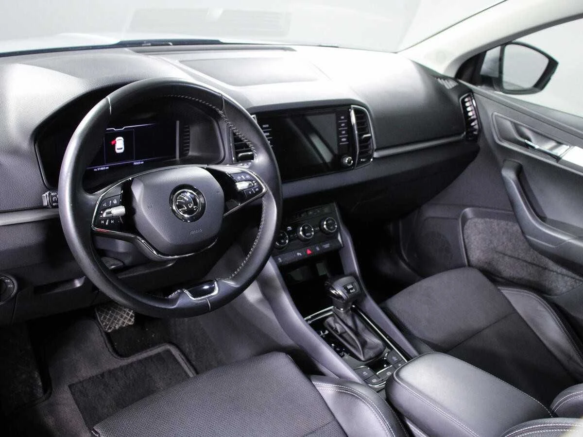 SKODA KAROQ, Серебряный, 2020, Робот, 150 л.с., цена от 1 472 000 руб.