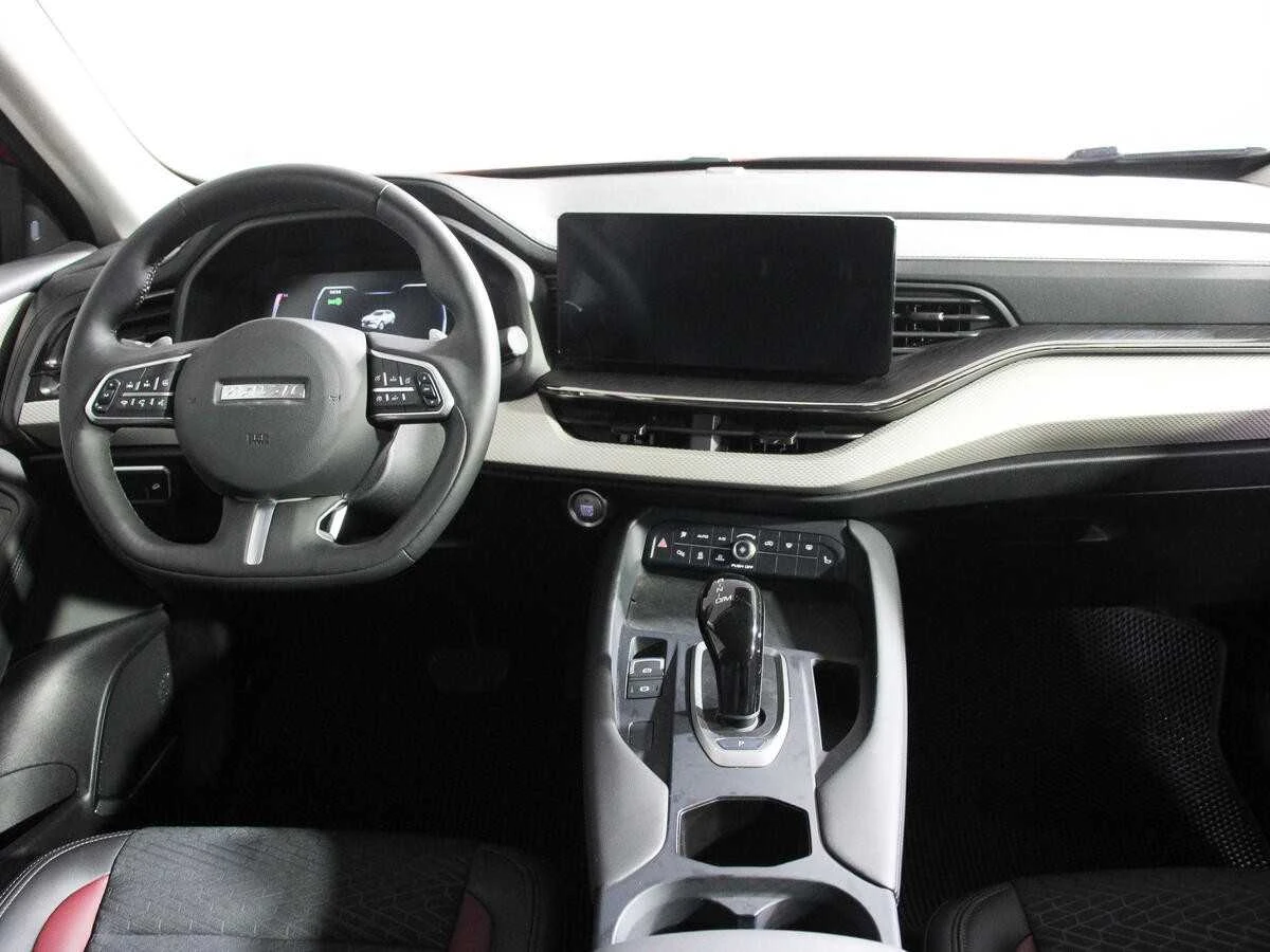 HAVAL F7, Красный, 2022, Робот, 150 л.с., цена от 1 330 400 руб.