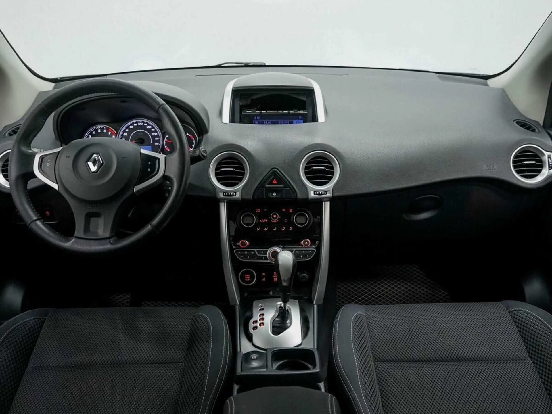 RENAULT KOLEOS, Черный, 2013, Вариатор, 171 л.с., цена от 768 000 руб.
