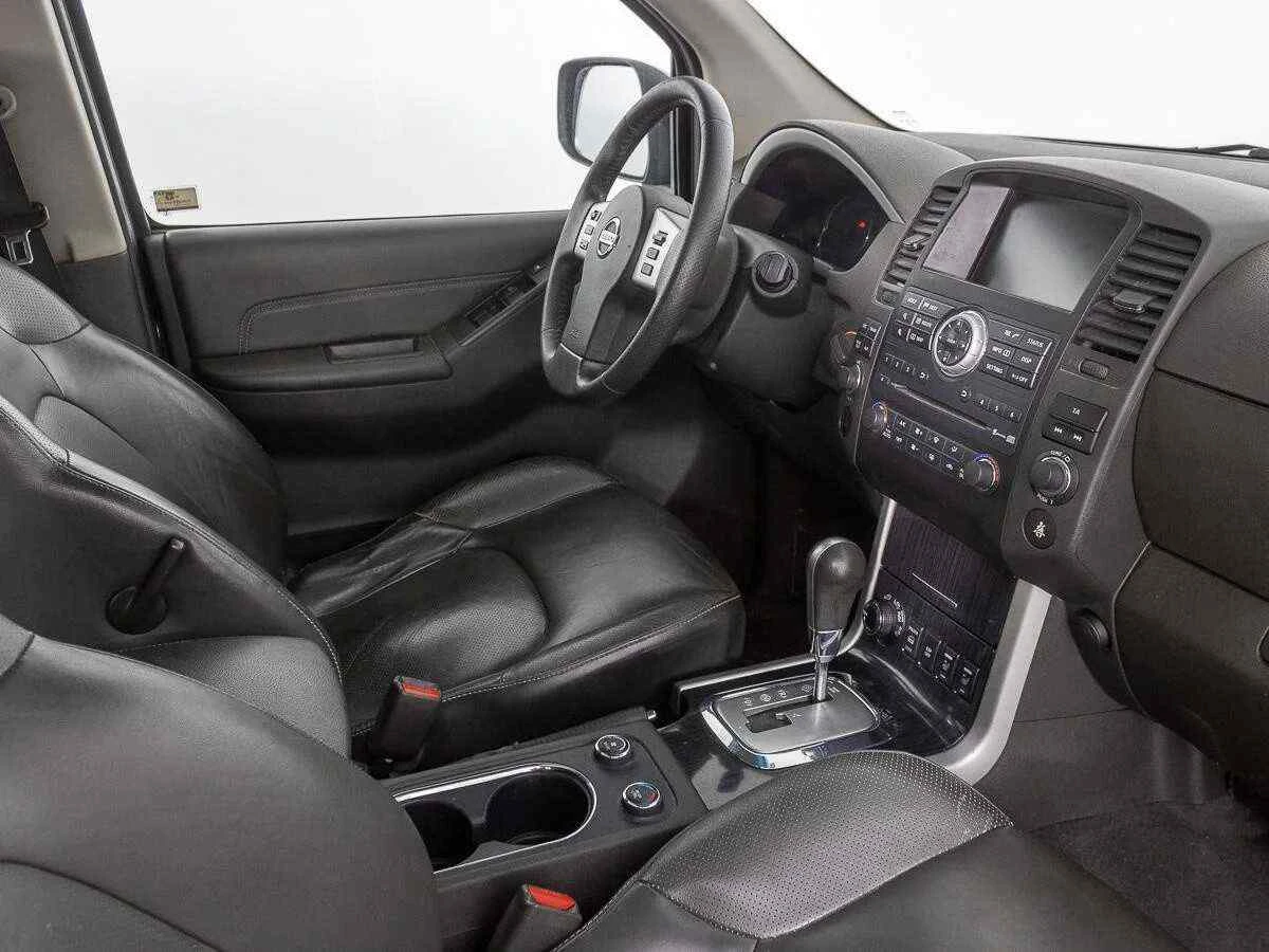 Nissan Pathfinder, Бежевый, 2013, Автоматическая, 190 л.с., цена от 1 154 000 руб.
