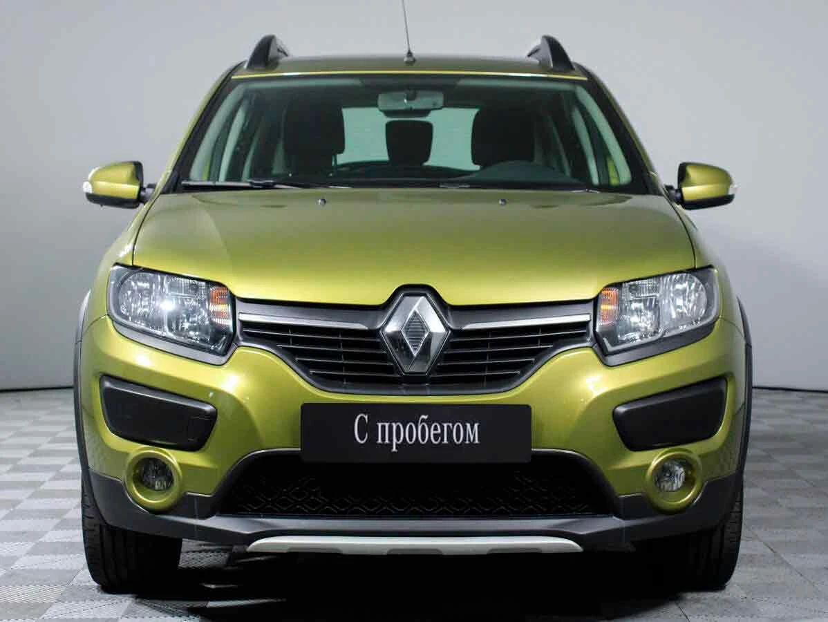 RENAULT SANDERO, Золотой, 2017, Механическая, 82 л.с., цена от 710 400 руб.