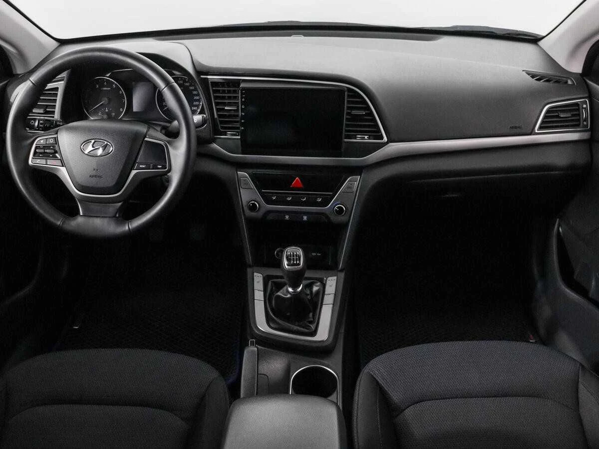 HYUNDAI ELANTRA, Черный, 2018, Механическая, 128 л.с., цена от 736 000 руб.