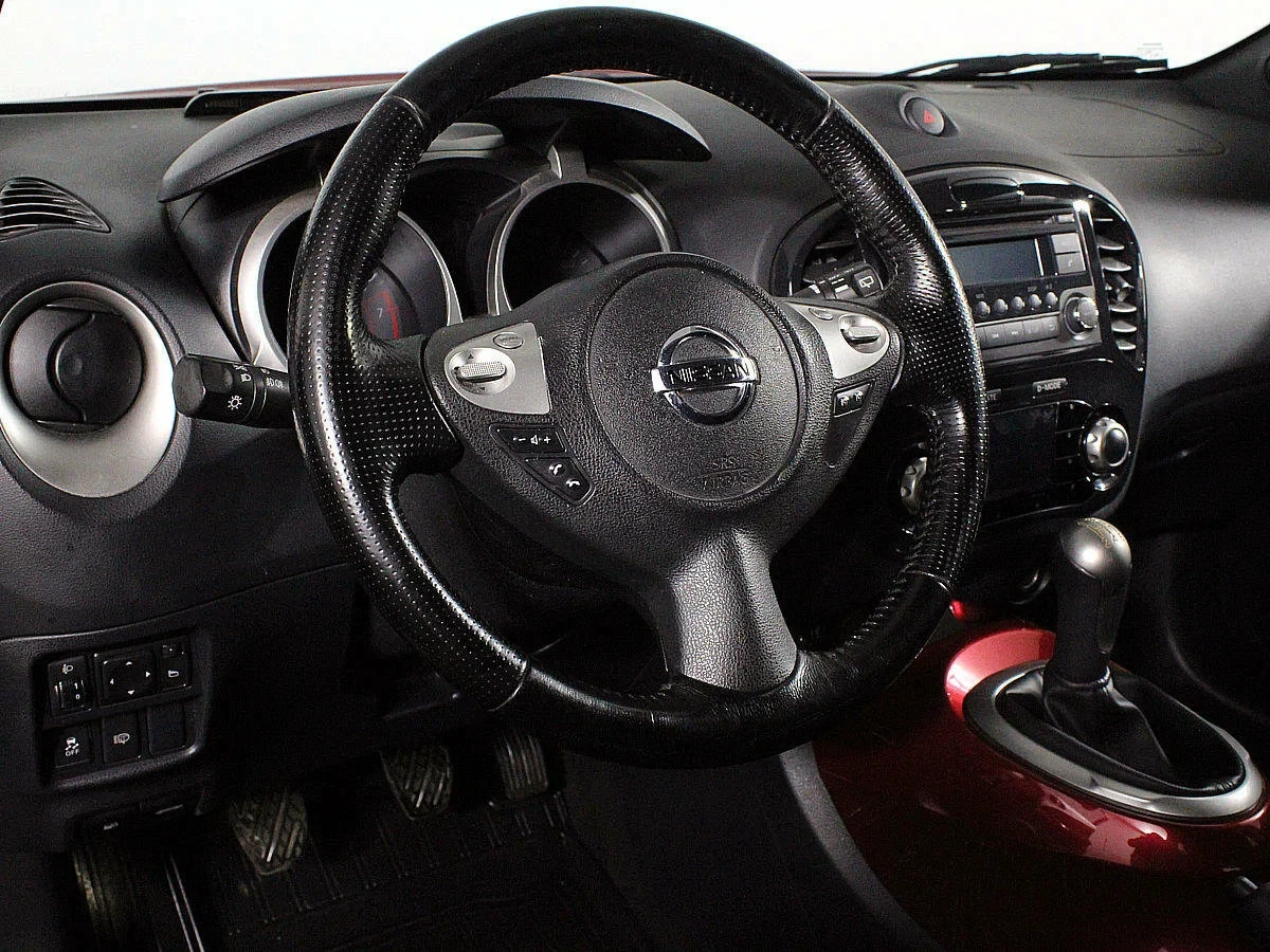 Nissan Juke, Красный, 2011, Механическая, 117 л.с., цена от 480 000 руб.