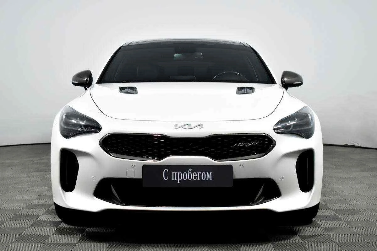 KIA Stinger, Белый, 2018, Автоматическая, 247 л.с., цена от 2 100 000 руб.