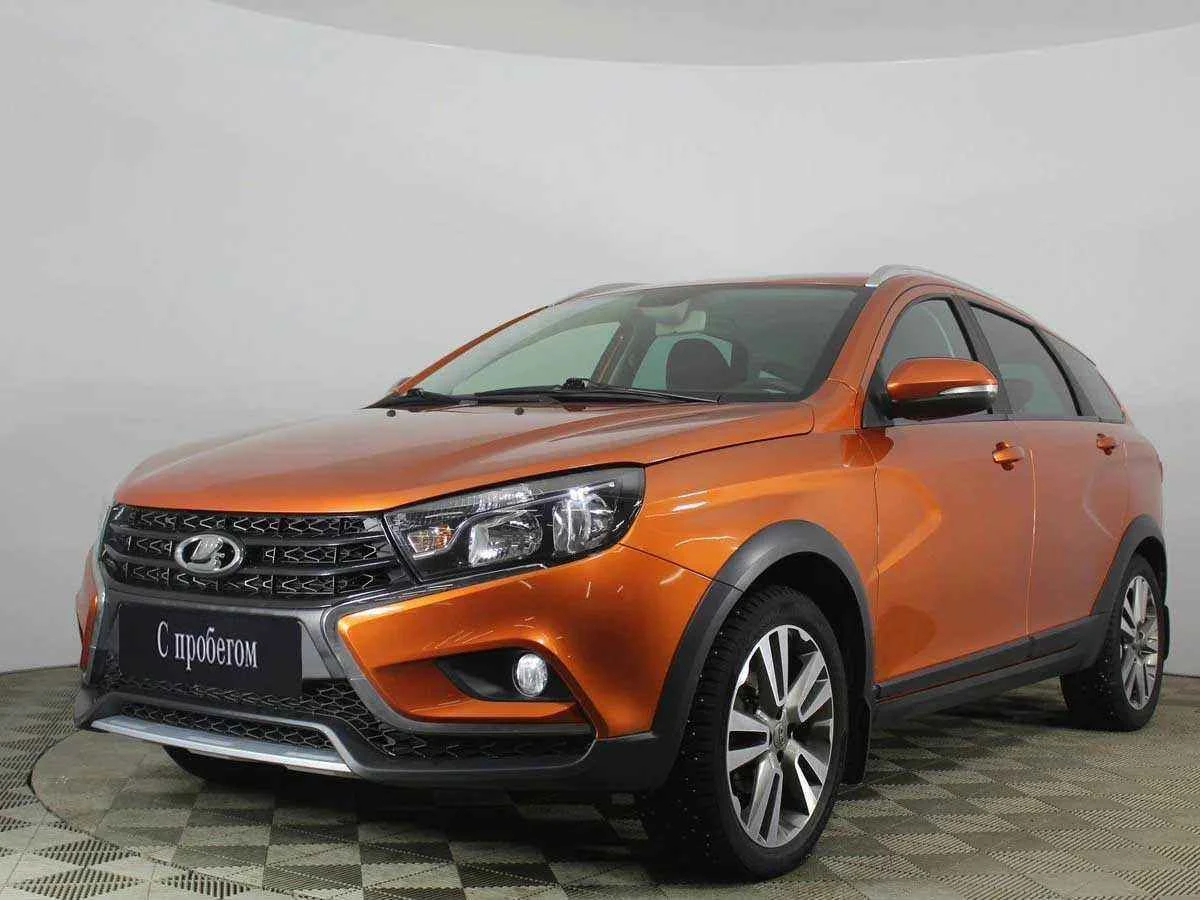 LADA Vesta SW Cross, Оранжевый, 2018, Робот, 122 л.с., цена от 692 000 руб.