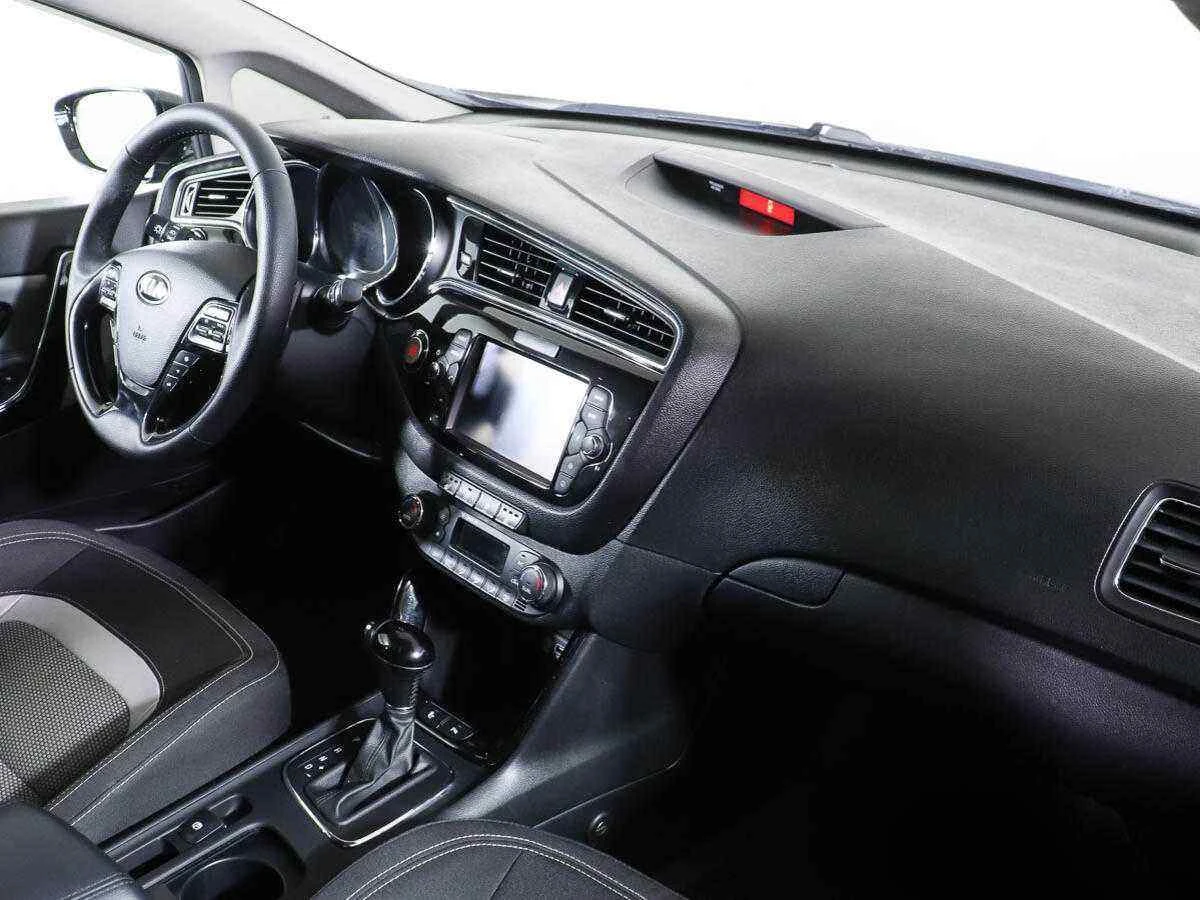 KIA Ceed, Серый, 2016, Робот, 135 л.с., цена от 679 000 руб.