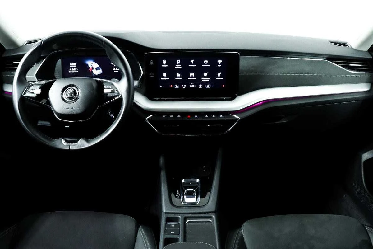 SKODA OCTAVIA, Черный, 2022, Робот, 190 л.с., цена от 2 472 000 руб.