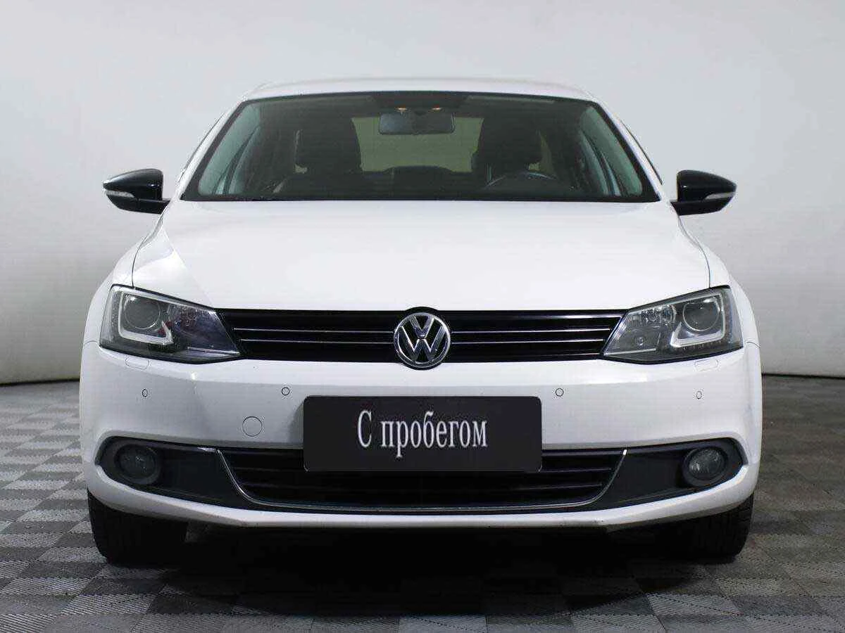 Volkswagen Jetta, Белый, 2013, Робот, 122 л.с., цена от 505 000 руб.