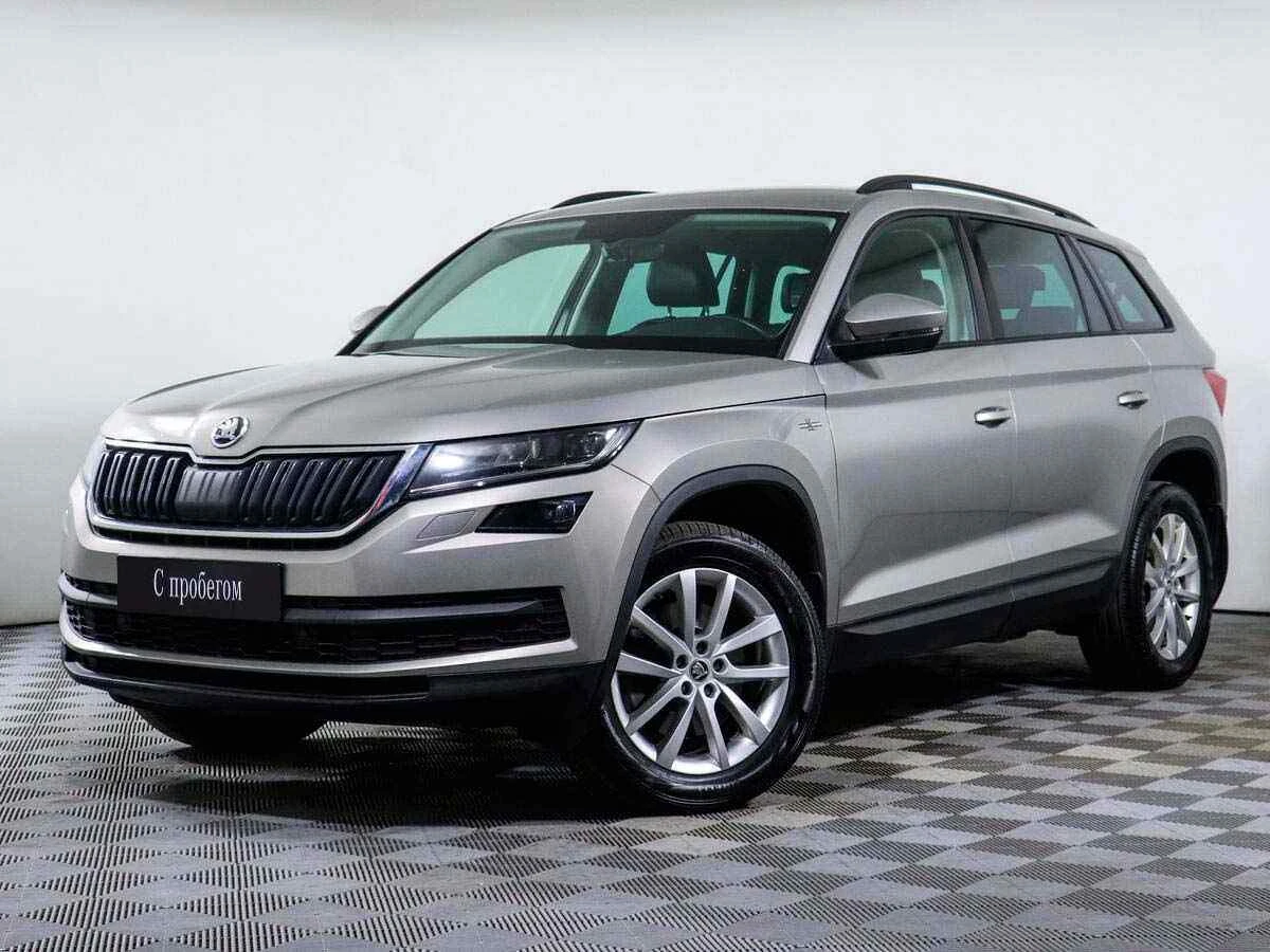 Skoda Kodiaq, Серый, 2018, Робот, 180 л.с., цена от 1 590 000 руб.