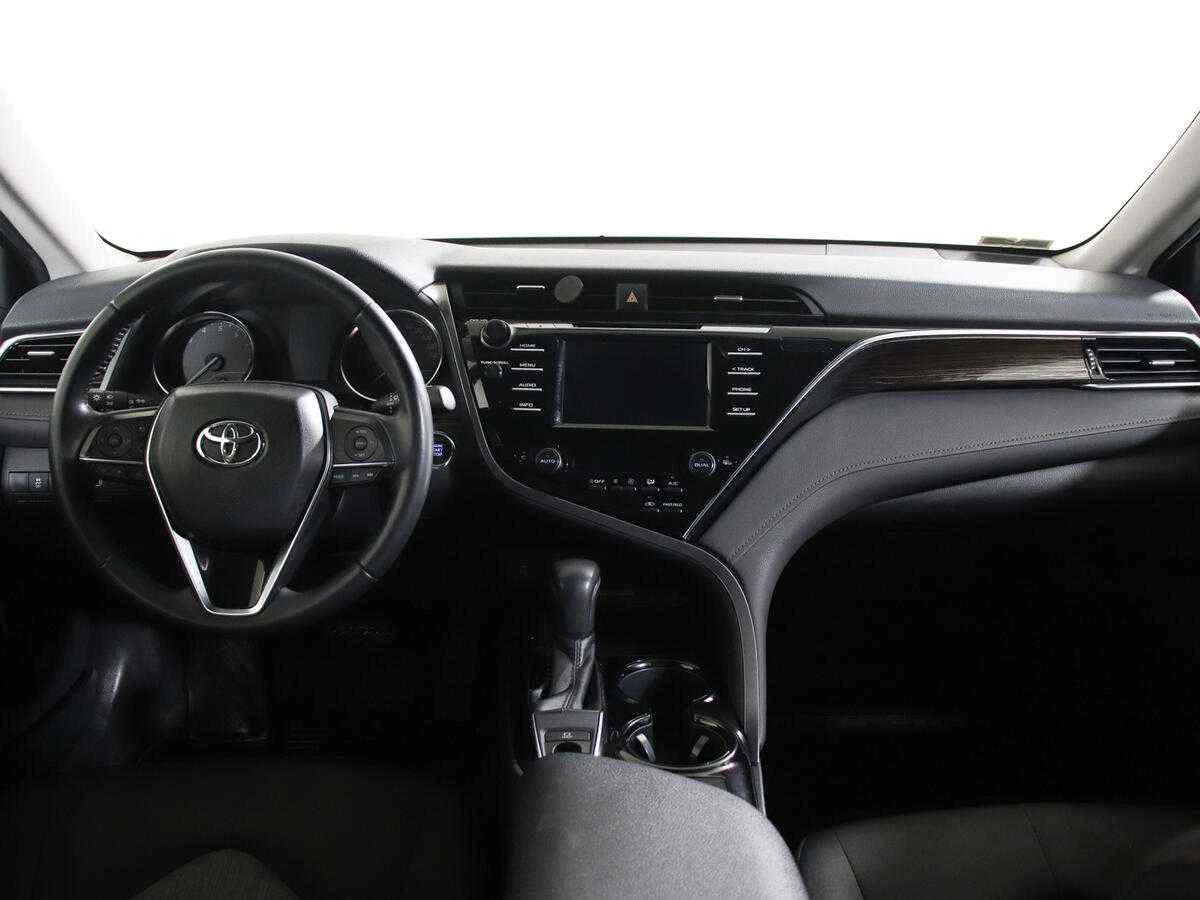 Toyota Camry, Синий, 2018, Автоматическая, 181 л.с., цена от 1 579 000 руб.