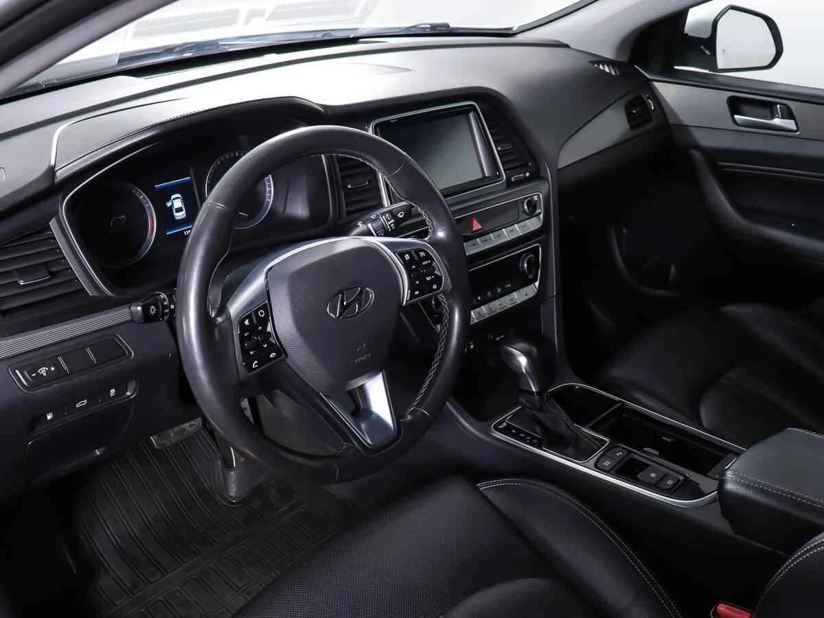 Hyundai Sonata, Белый, 2017, Автоматическая, 188 л.с., цена от 1 055 000 руб.