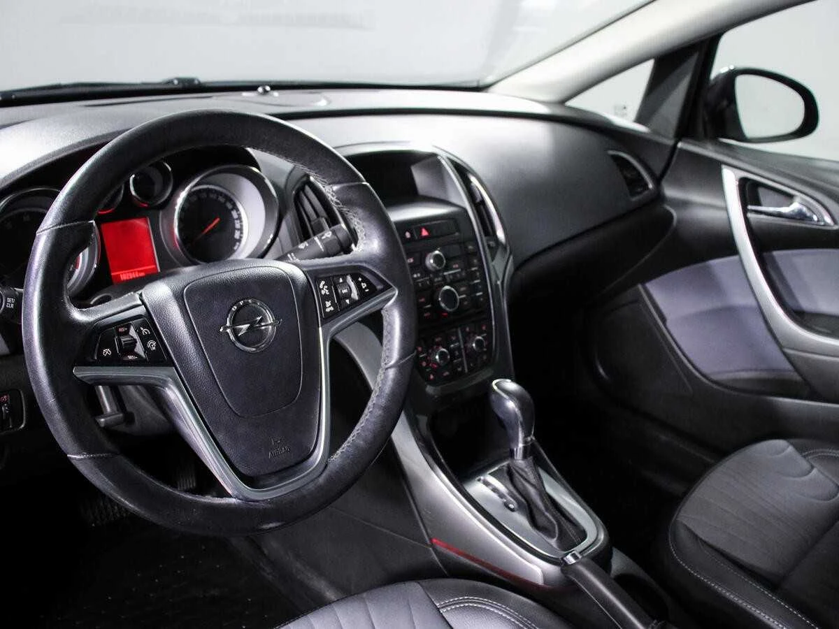 OPEL ASTRA, Коричневый, 2013, Автоматическая, 115 л.с., цена от 509 600 руб.