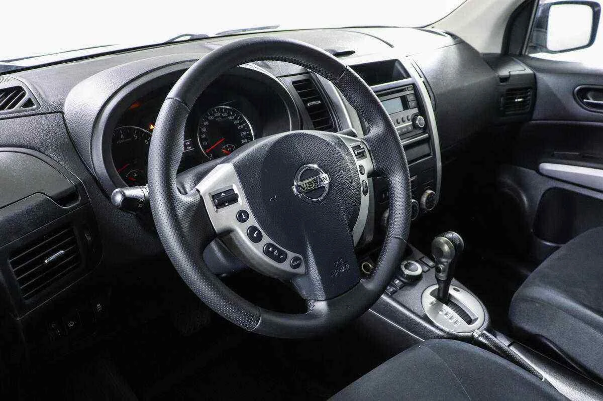 Nissan X-Trail, Серебряный, 2013, Вариатор, 141 л.с., цена от 729 000 руб.