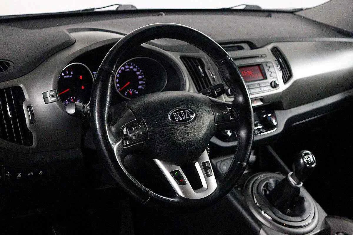 KIA Sportage, Серебряный, 2014, Механическая, 150 л.с., цена от 981 500 руб.