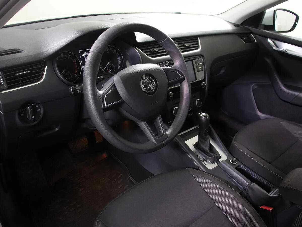 Skoda Octavia, Белый, 2017, Автоматическая, 110 л.с., цена от 970 000 руб.
