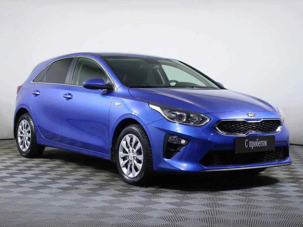KIA Ceed, Синий, 2018, Робот, 140 л.с., цена от 1 099 000 руб.