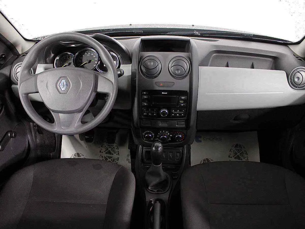 Renault Duster, Зеленый, 2018, Механическая, 114 л.с., цена от 1 243 000 руб.