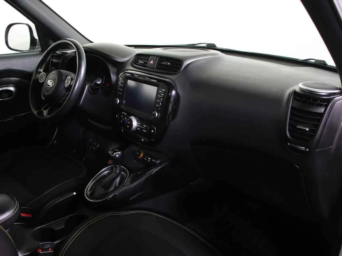 KIA Soul, Белый, 2015, Автоматическая, 124 л.с., цена от 1 000 000 руб.