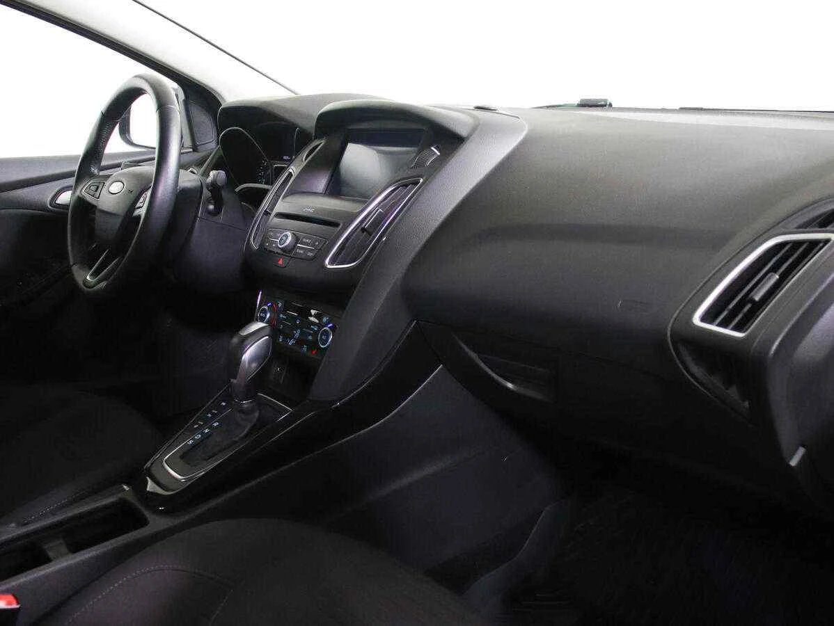 Ford Focus, Серый, 2017, Робот, 125 л.с., цена от 570 000 руб.
