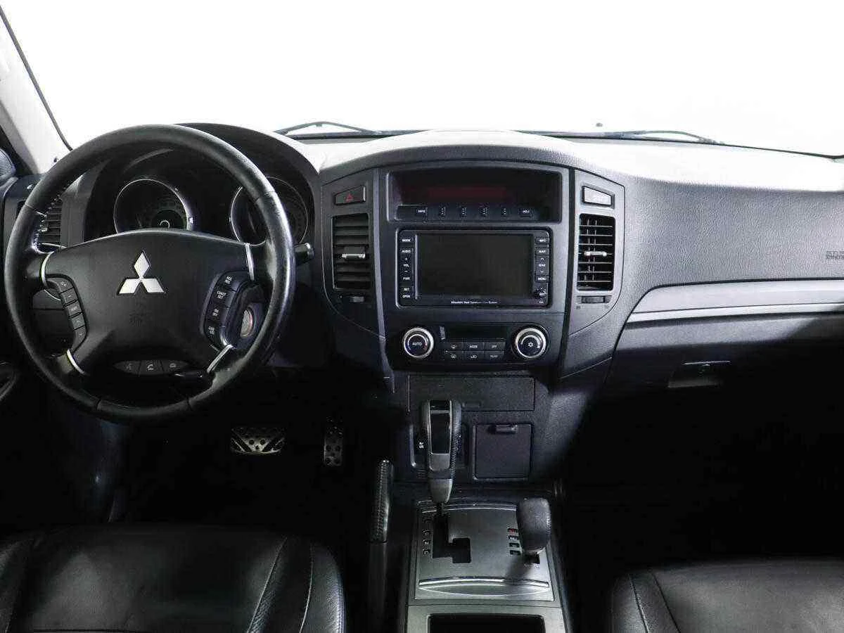 Mitsubishi Pajero, Серый, 2011, Автоматическая, 250 л.с., цена от 999 000 руб.