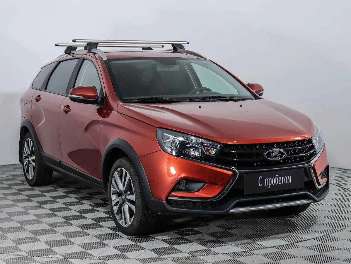 LADA Vesta SW Cross, Красный, 2019, Механическая, 122 л.с., цена от 838 000 руб.