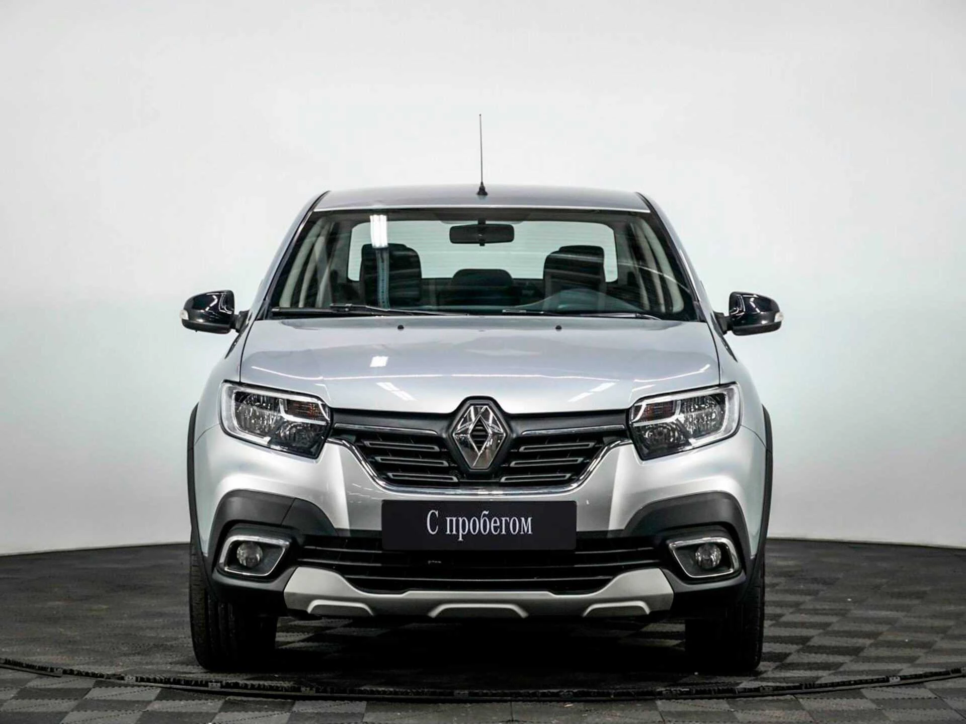 RENAULT LOGAN, Серебряный, 2022, Вариатор, 113 л.с., цена от 832 000 руб.