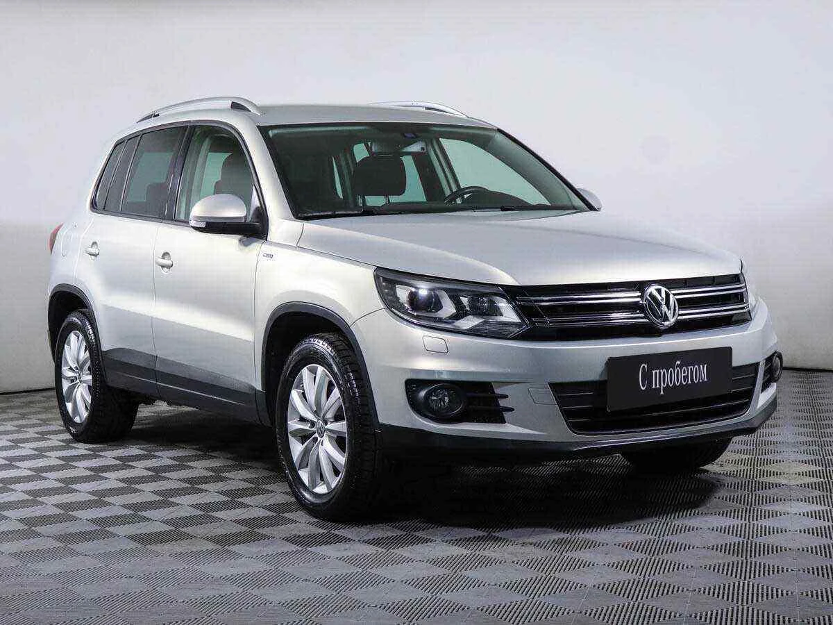 Volkswagen Tiguan, Серебряный, 2016, Робот, 150 л.с., цена от 933 000 руб.