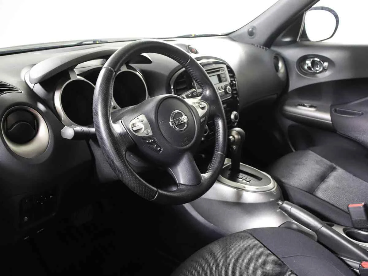 Nissan Juke, Черный, 2015, Вариатор, 117 л.с., цена от 897 000 руб.