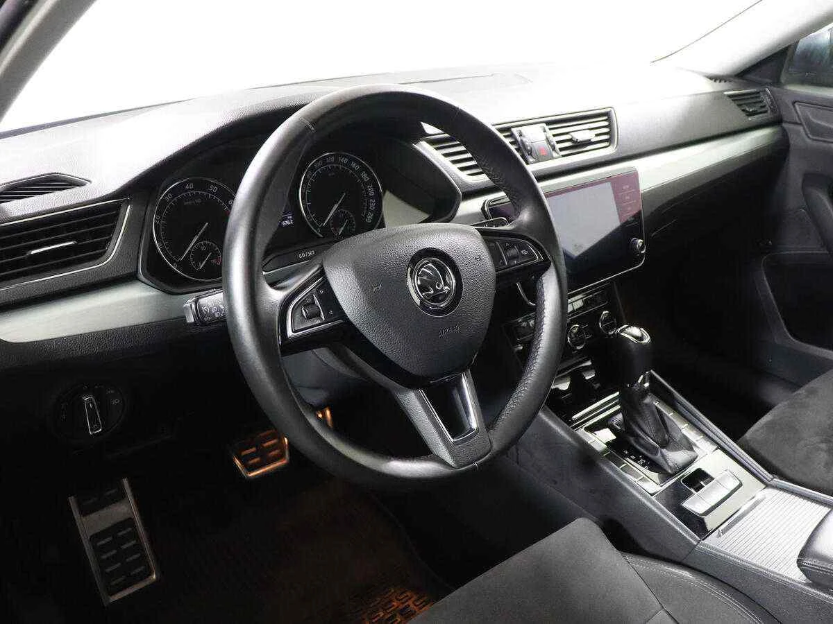 Skoda Superb, Серый, 2017, Робот, 150 л.с., цена от 1 377 000 руб.