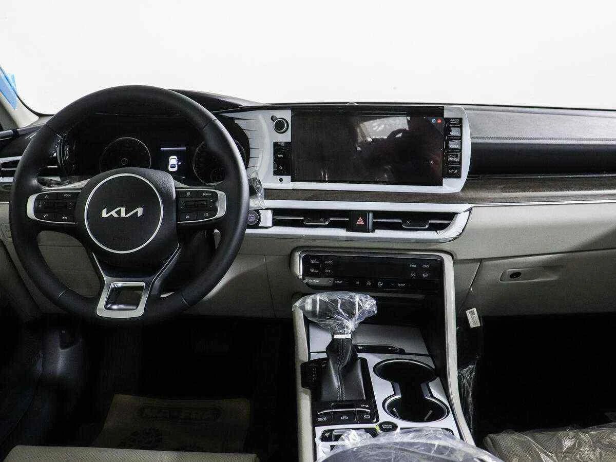 KIA K5, Серый, 2022, Автоматическая, 150 л.с., цена от 2 465 000 руб.