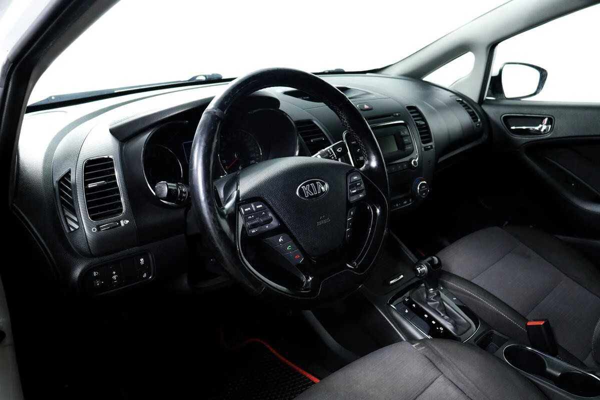 KIA CERATO, Белый, 2018, Автоматическая, 150 л.с., цена от 888 000 руб.