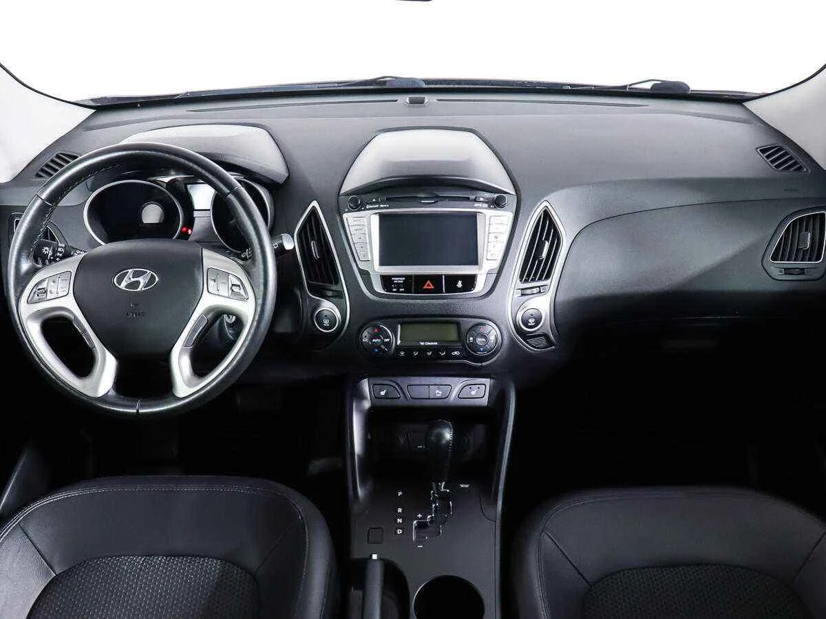 Hyundai ix35, Бежевый, 2015, Автоматическая, 150 л.с., цена от 939 000 руб.