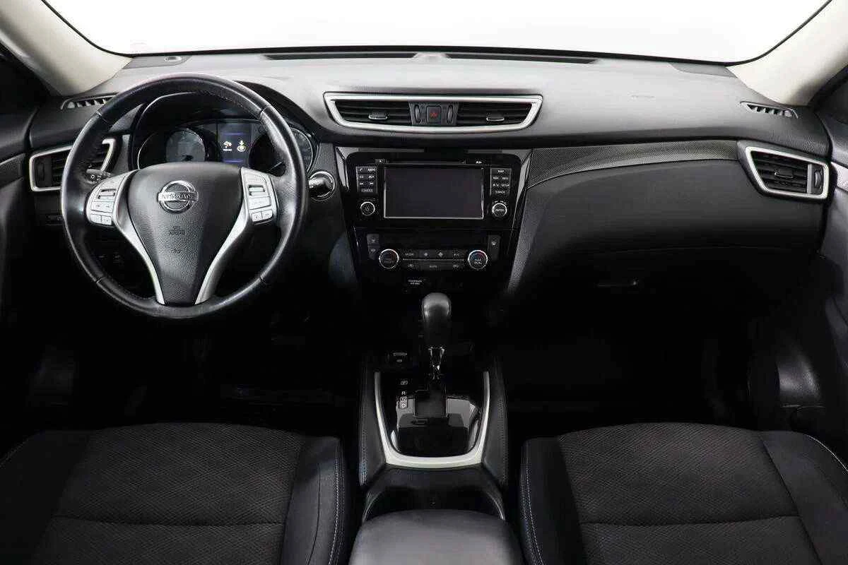 Nissan X-Trail, Серебряный, 2018, Вариатор, 144 л.с., цена от 1 805 000 руб.