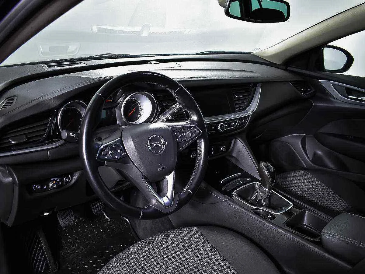 Opel Insignia, Синий, 2018, Механическая, 136 л.с., цена от 1 179 000 руб.