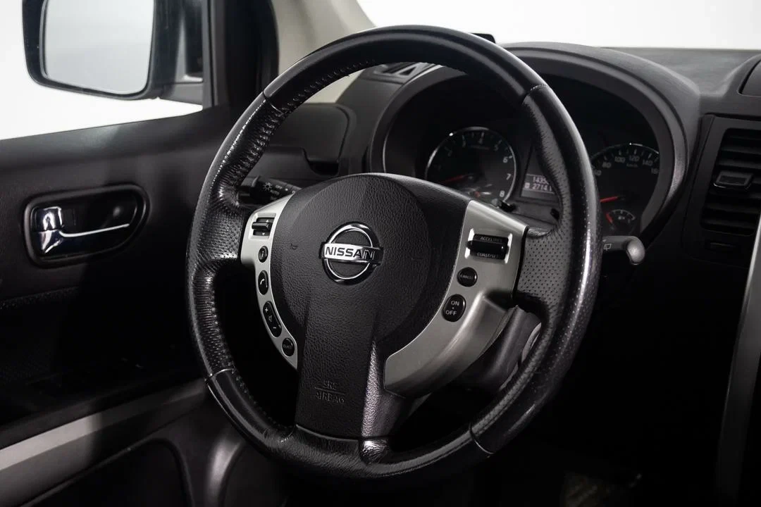 Nissan X-Trail, Серый, 2011, Вариатор, 141 л.с., цена от 695 000 руб.