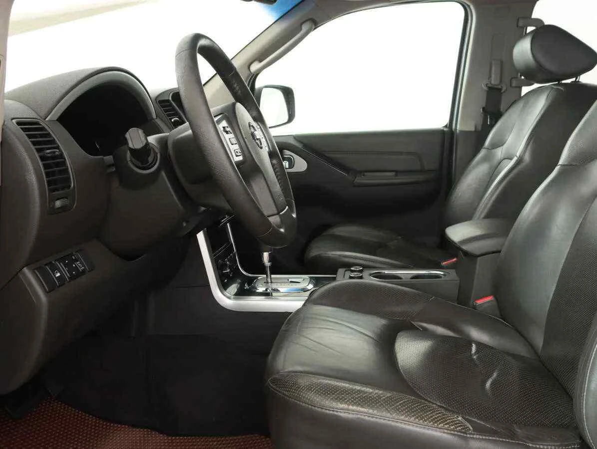 Nissan Pathfinder, Фиолетовый, 2011, Автоматическая, 190 л.с., цена от 889 000 руб.