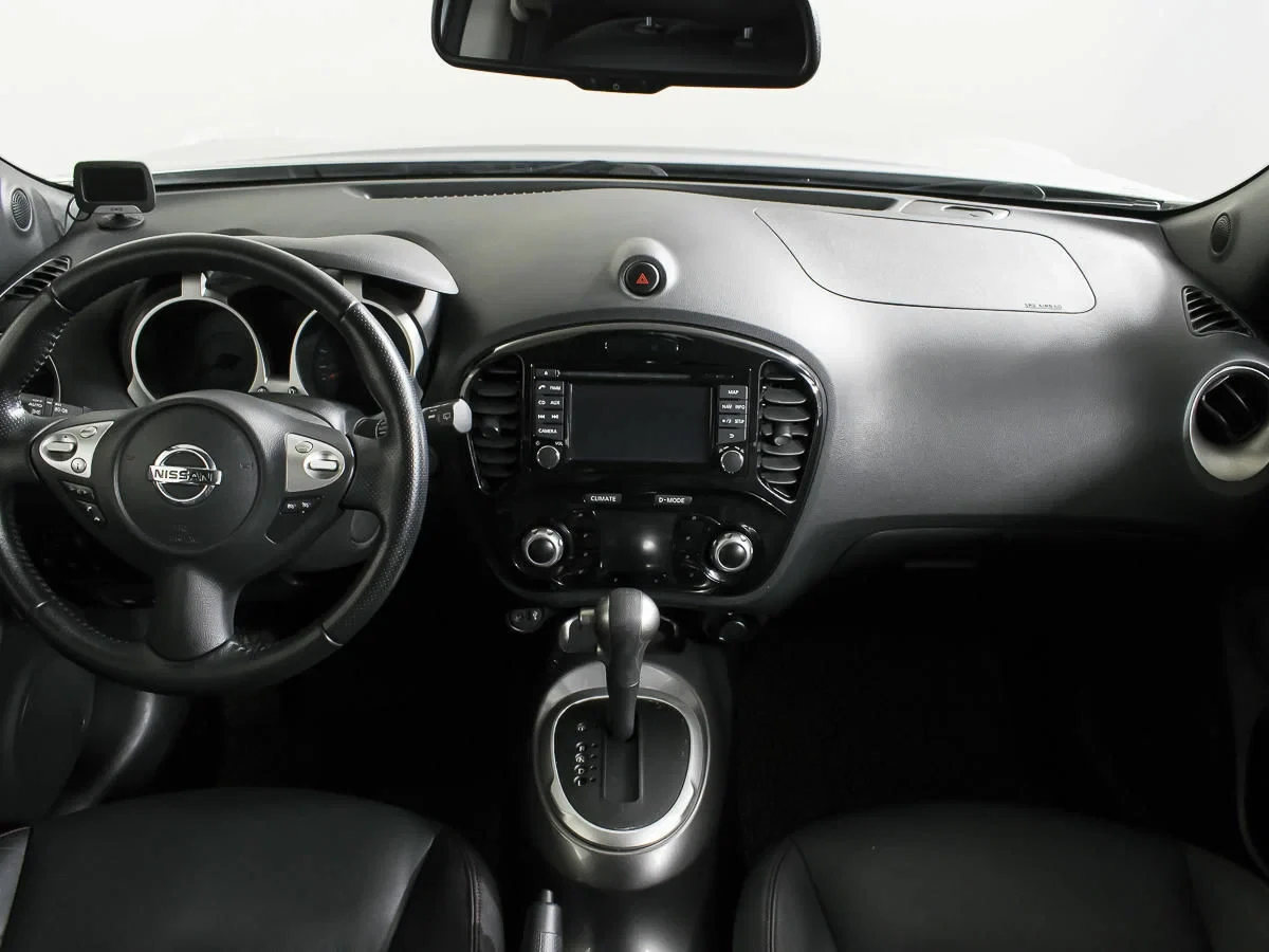 Nissan Juke, Серебряный, 2014, Вариатор, 117 л.с., цена от 740 000 руб.