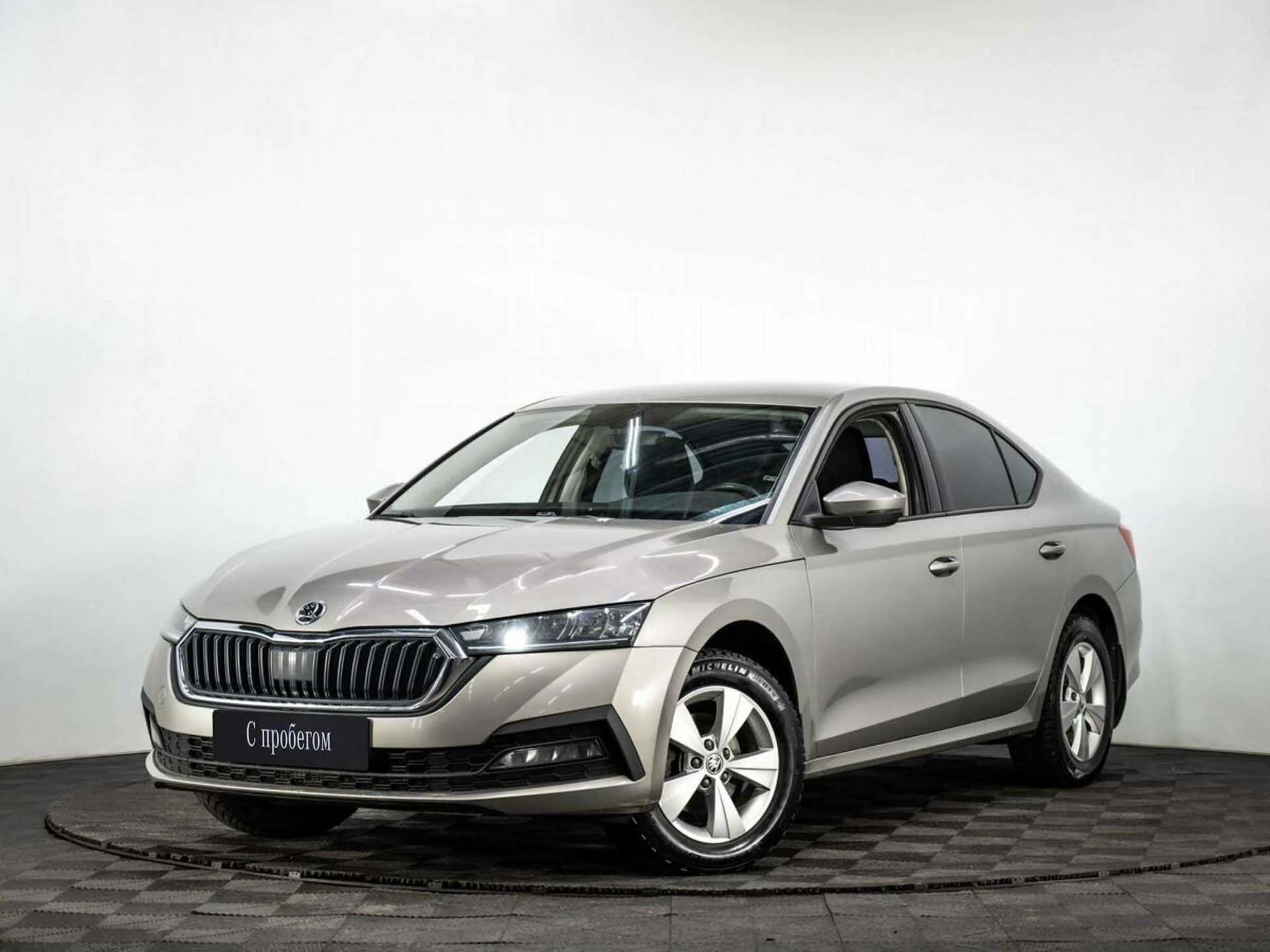 SKODA OCTAVIA, Бежевый, 2021, Механическая, 110 л.с., цена от 1 180 800 руб.