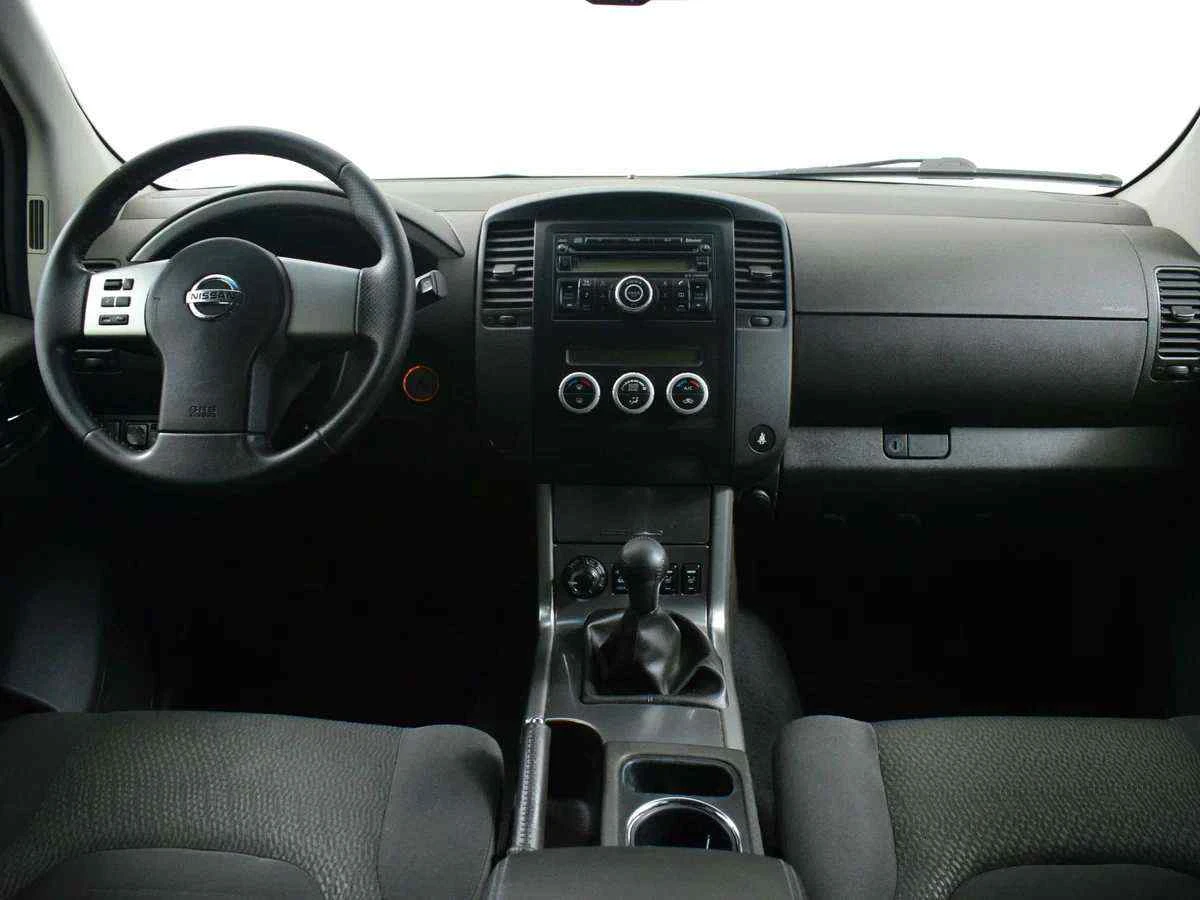 Nissan Pathfinder, Серый, 2011, Механическая, 190 л.с., цена от 1 004 000 руб.