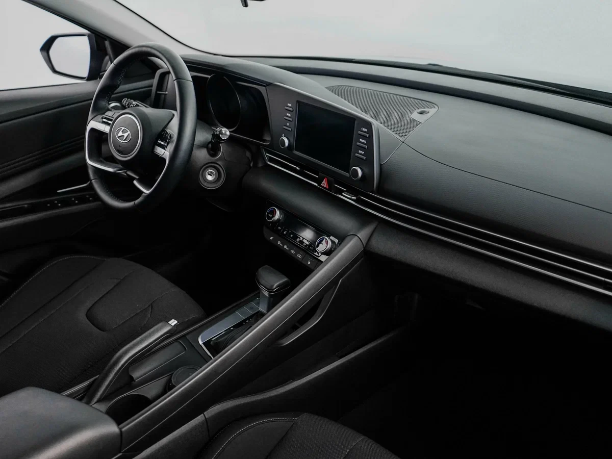 Hyundai Elantra, Черный, 2021, Автоматическая, 150 л.с., цена от 1 609 000 руб.