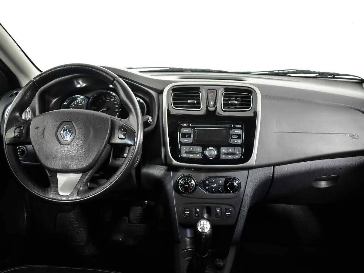 RENAULT SANDERO, Белый, 2014, Механическая, 102 л.с., цена от 531 200 руб.