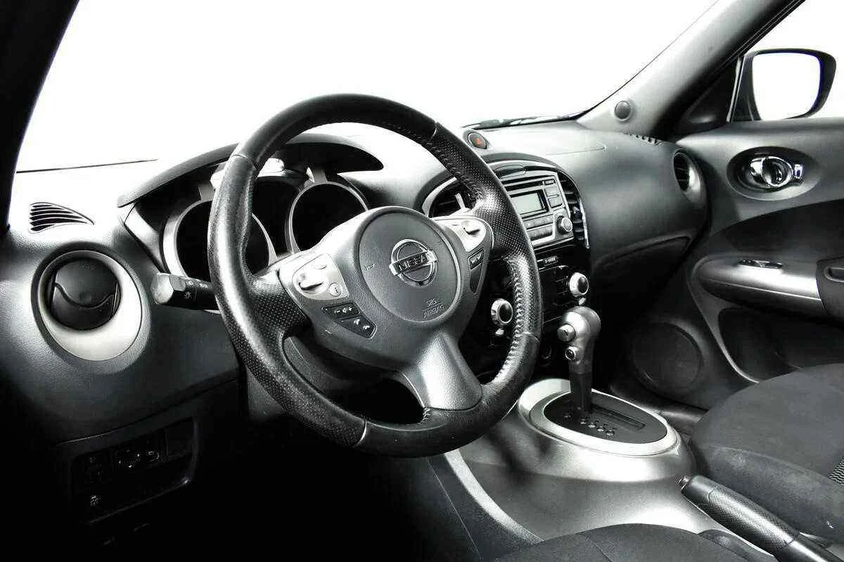 Nissan Juke, Синий, 2015, Вариатор, 117 л.с., цена от 807 500 руб.