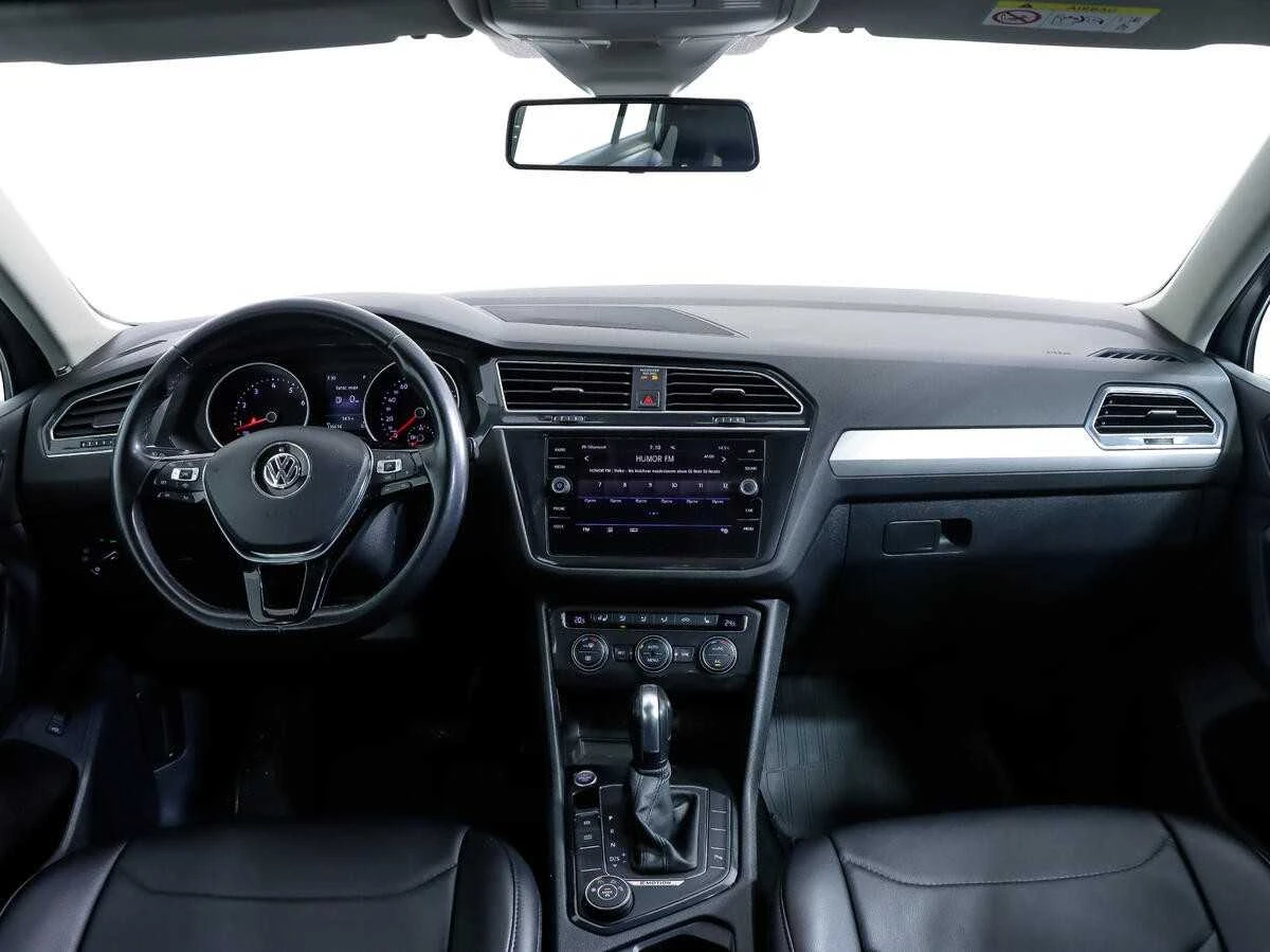 VOLKSWAGEN TIGUAN, Серый, 2020, Робот, 150 л.с., цена от 1 689 600 руб.