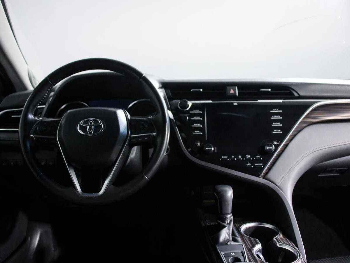 TOYOTA CAMRY, Белый, 2018, Автоматическая, 249 л.с., цена от 2 152 000 руб.