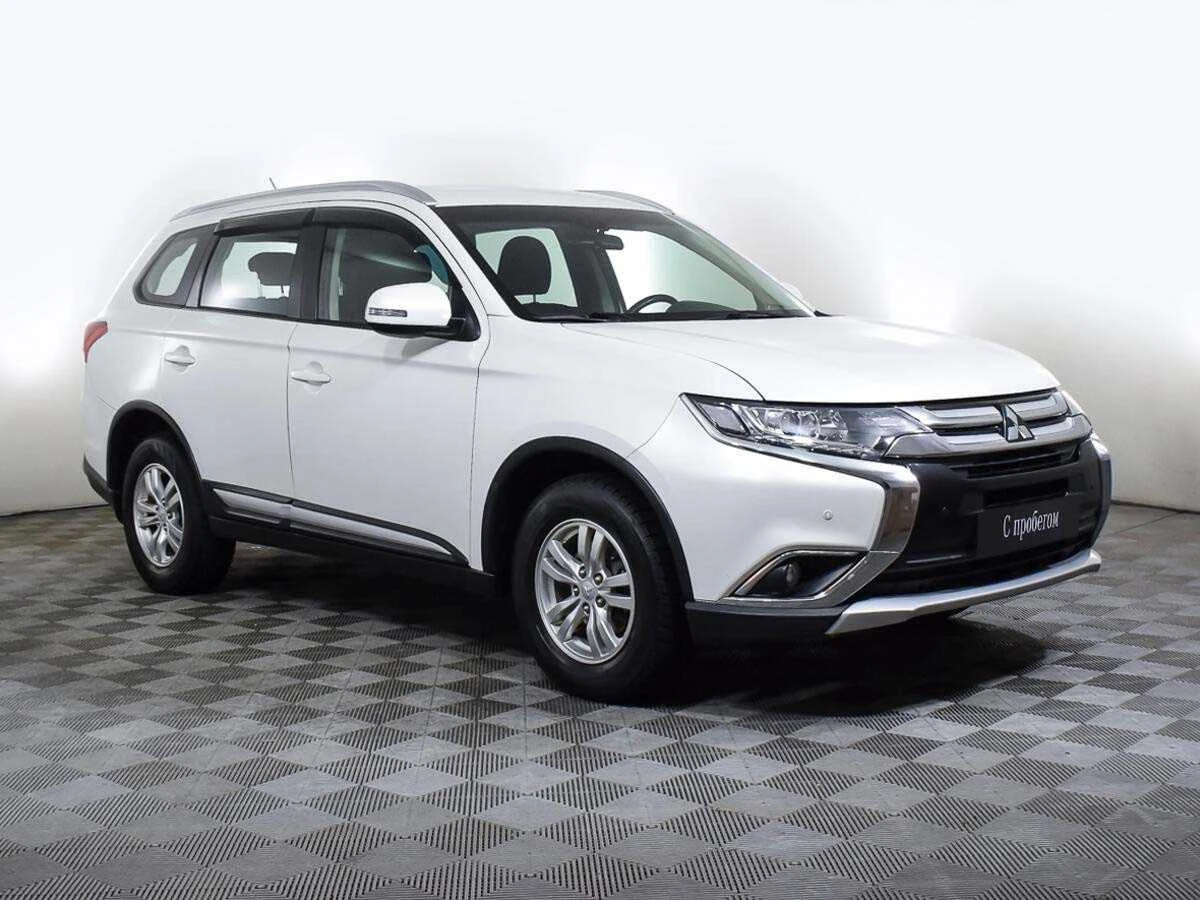 MITSUBISHI OUTLANDER, Белый, 2016, Вариатор, 146 л.с., цена от 1 090 400 руб.