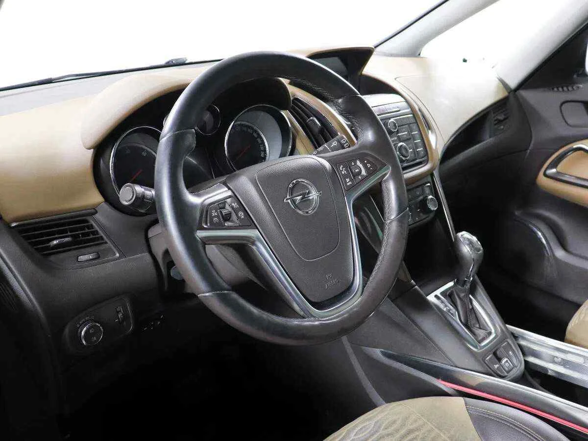 Opel Zafira, Серый, 2013, Автоматическая, 165 л.с., цена от 793 800 руб.