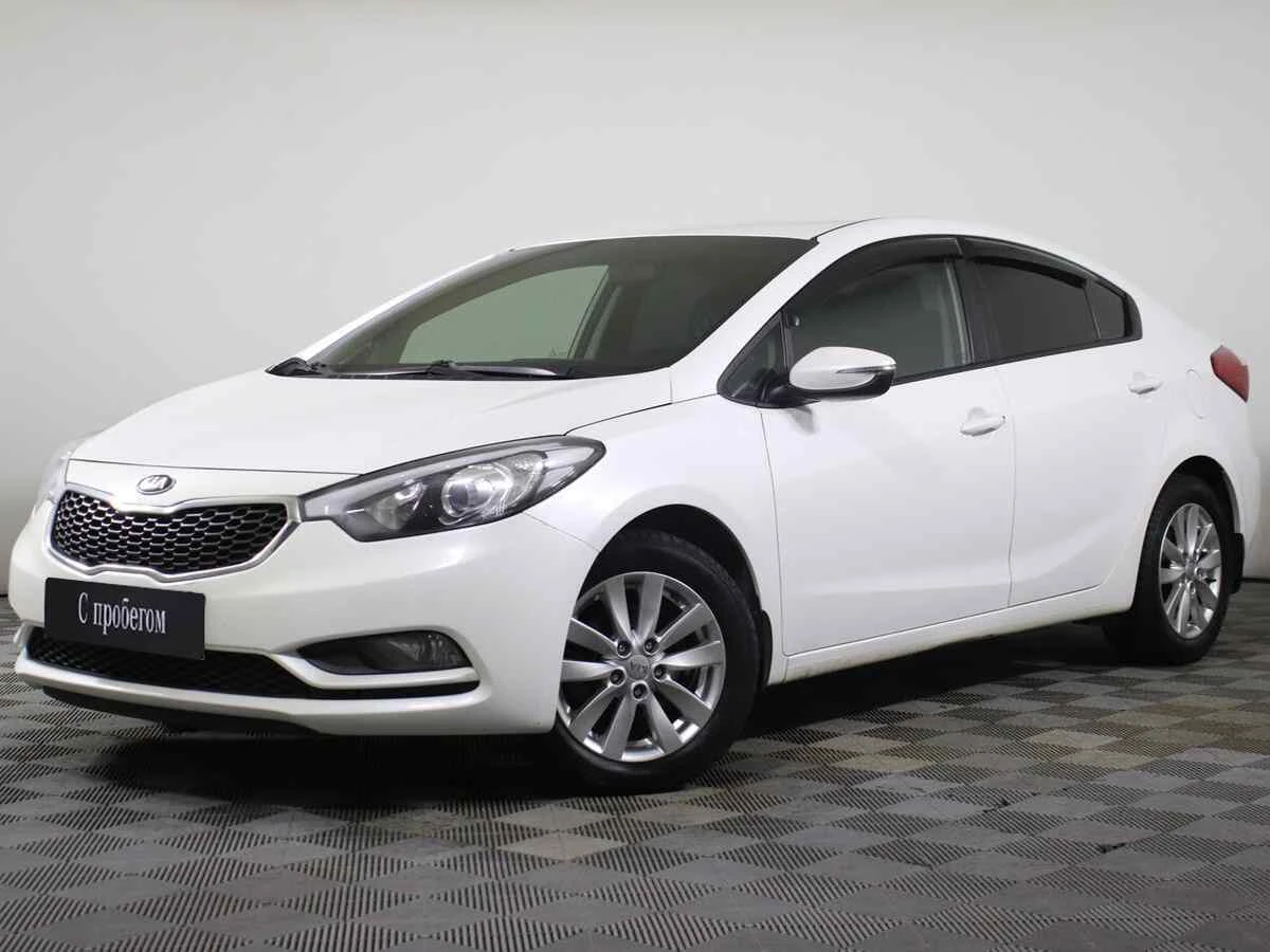 KIA Cerato, Белый, 2015, Механическая, 130 л.с., цена от 555 000 руб.