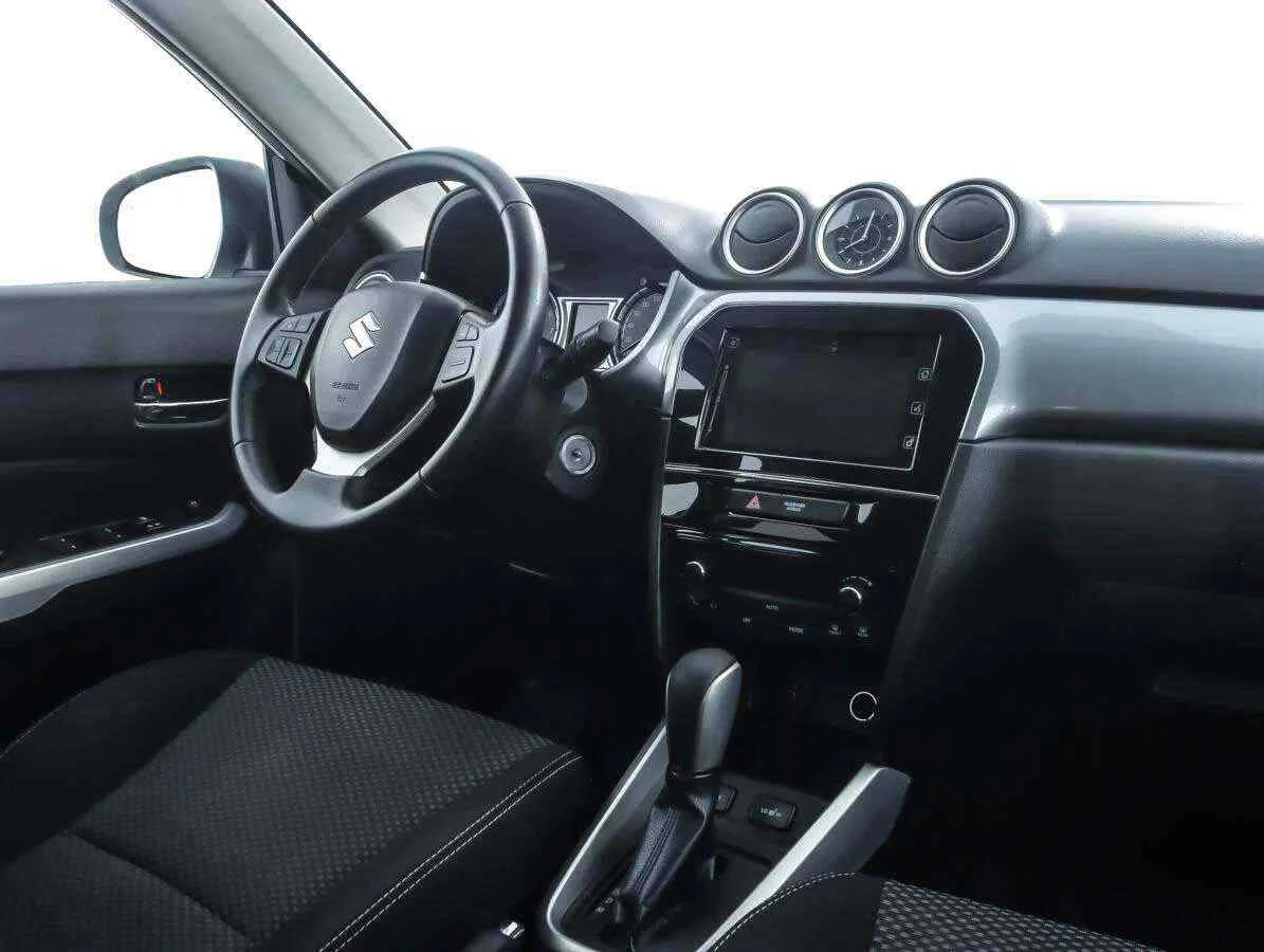 Suzuki Vitara, Серебряный, 2016, Автоматическая, 117 л.с., цена от 1 169 000 руб.