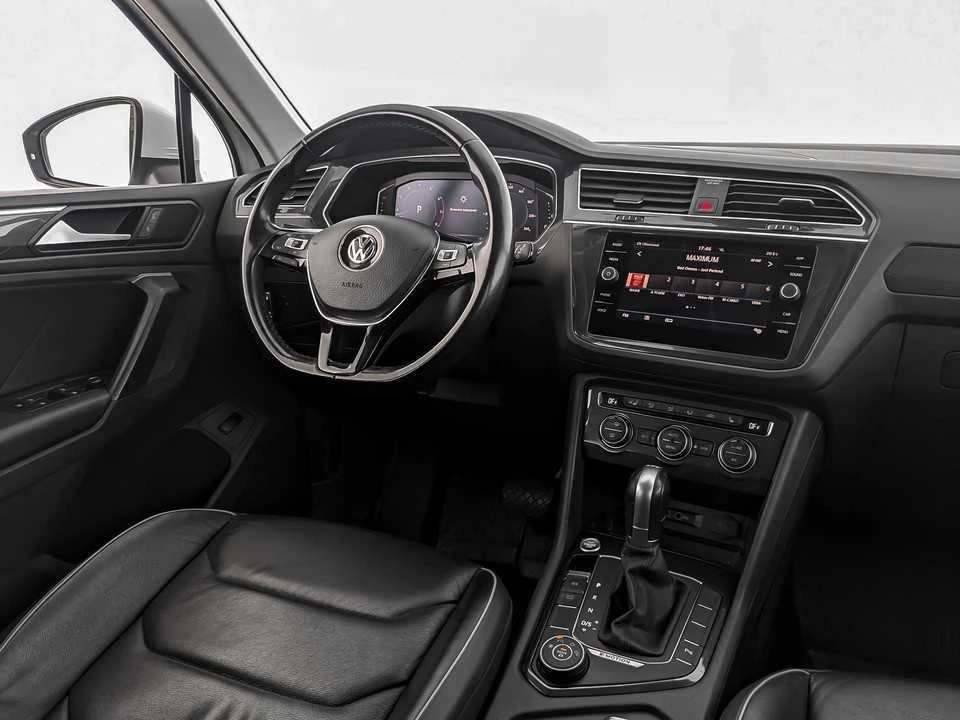 VOLKSWAGEN TIGUAN, Белый, 2019, Робот, 220 л.с., цена от 1 664 000 руб.